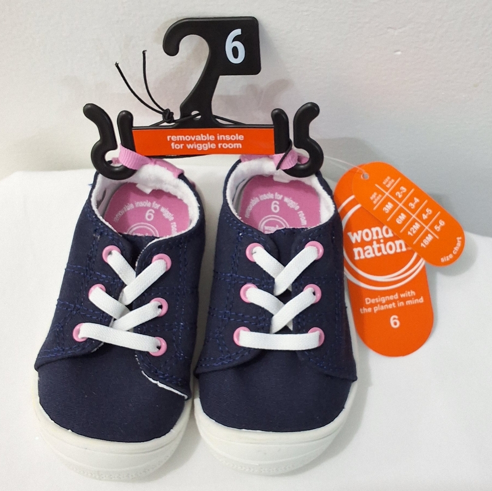 Infant Girl Navy Blue Casual Bump Toe Sneakers, Size 6, New With Tag